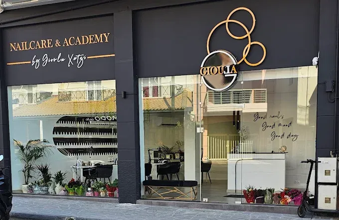 Gioula Xatzi Nails & Academy